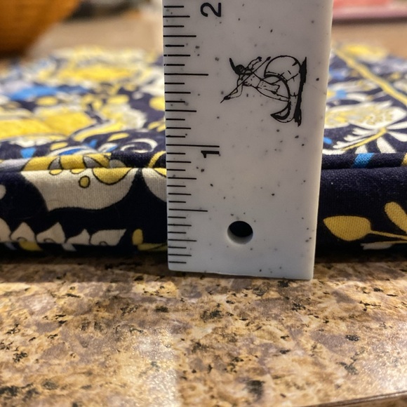 Vera Bradley Tablet Zip Quilted Case Ellie Blue Floral Elephant Pattern - Picture 5 of 17